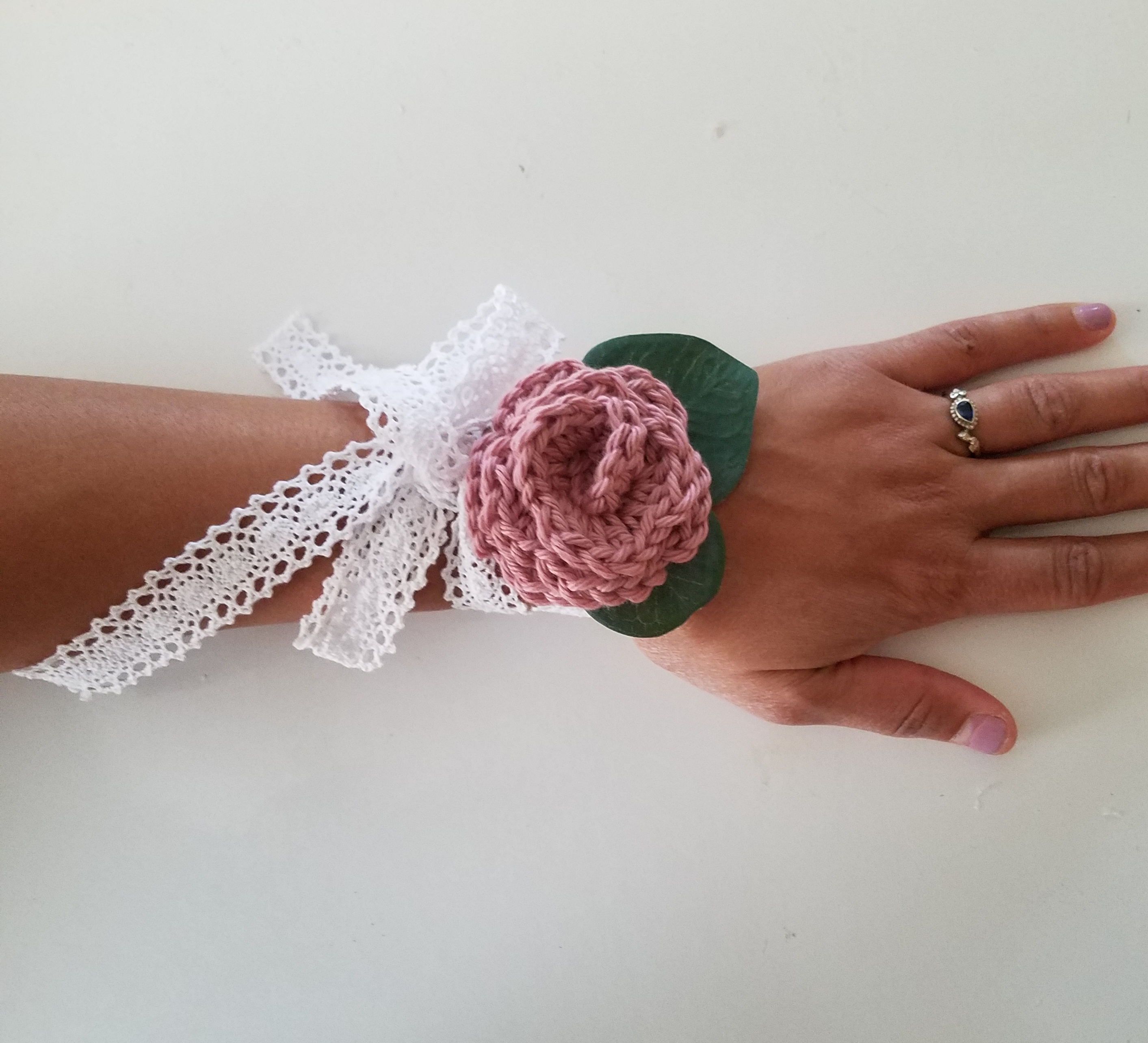 DIY Corsage with Crochet Flowers ...